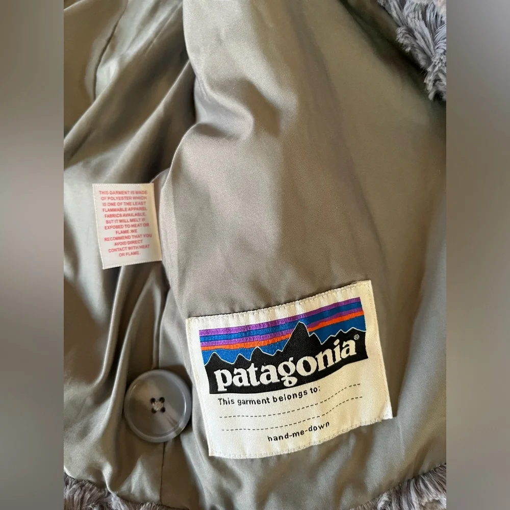 Girl’s Patagonia Gray Pelage Faux Fur Jacket Soft Gray size M 10